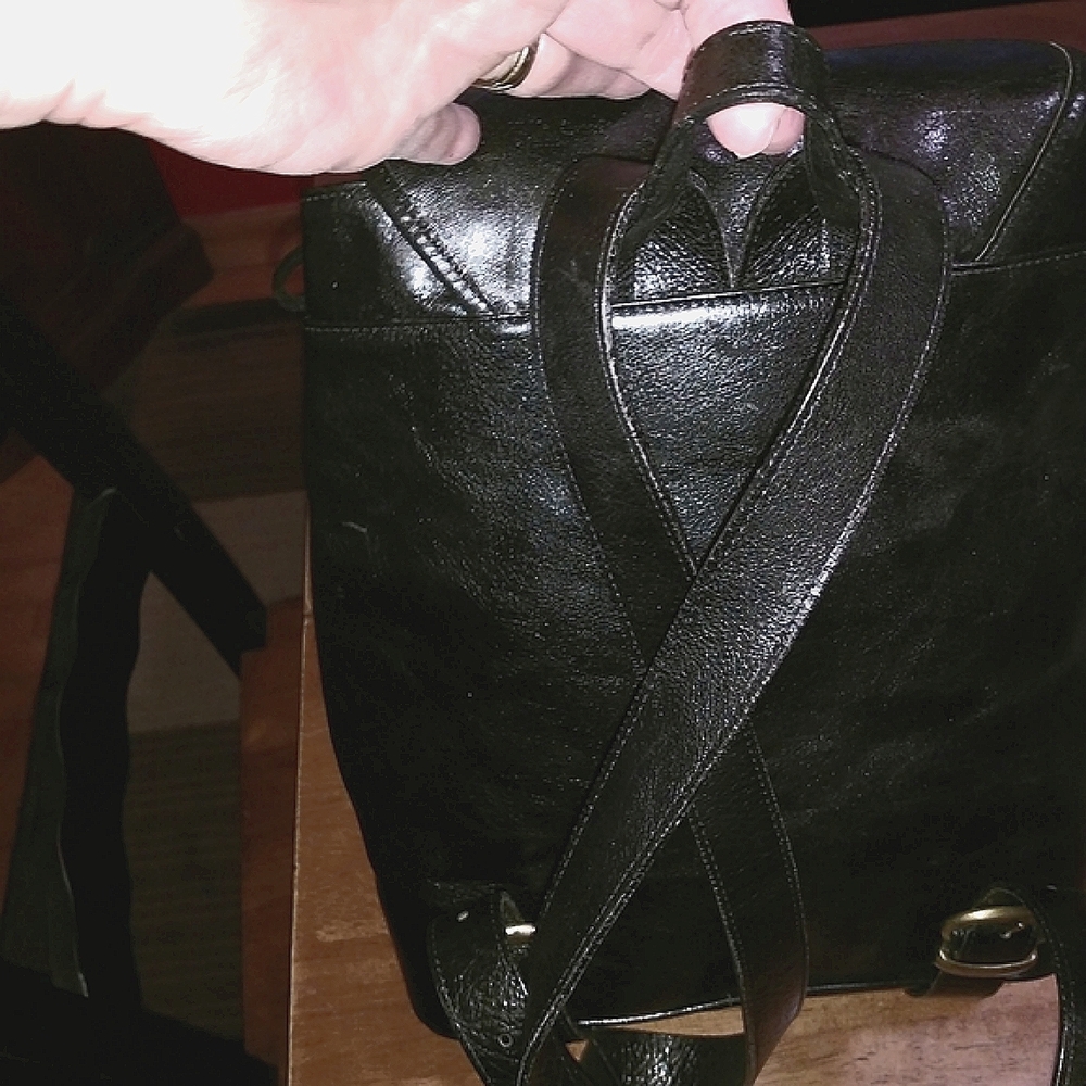 Oroton Black Leather Backpack - Picture 12 of 12